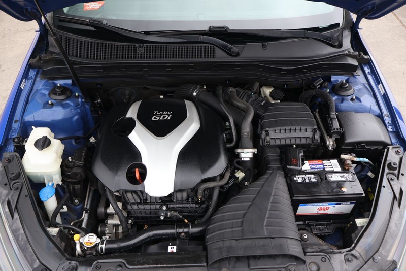 Kia Optima Vehicle Full-screen Gallery Image 13