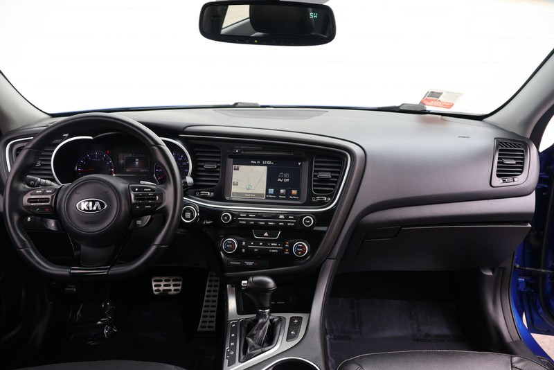 Kia Optima Vehicle Full-screen Gallery Image 23