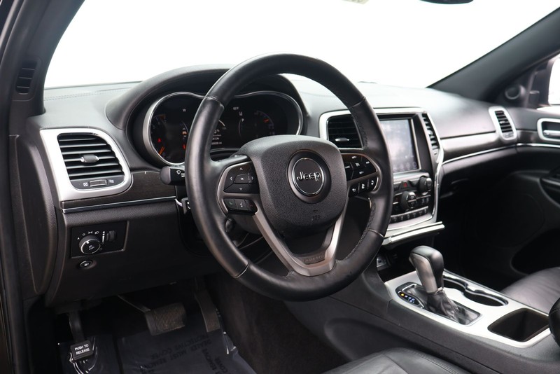 Jeep Grand Cherokee Vehicle Full-screen Gallery Image 15