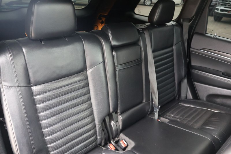 Jeep Grand Cherokee Vehicle Full-screen Gallery Image 20