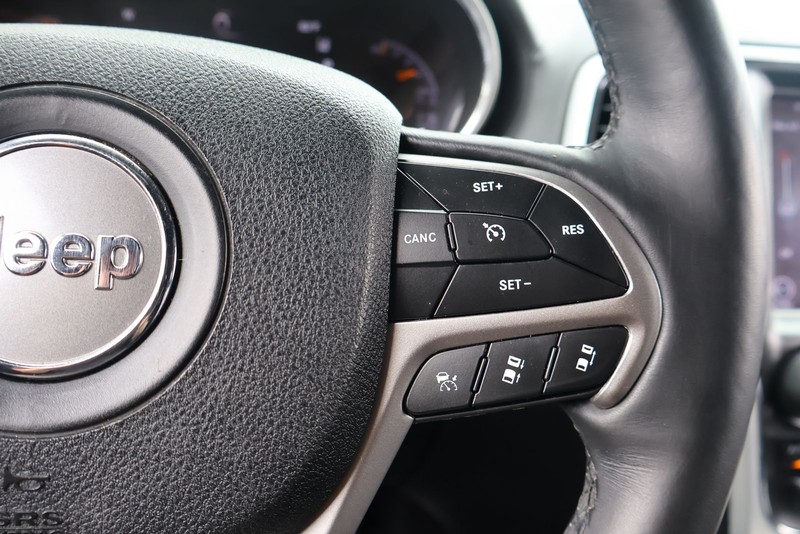 Jeep Grand Cherokee Vehicle Full-screen Gallery Image 26