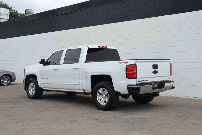 Chevrolet Silverado 1500 Vehicle Full-screen Gallery Image 09