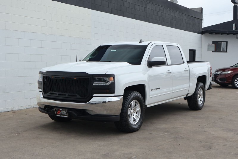 Chevrolet Silverado 1500 Vehicle Full-screen Gallery Image 11