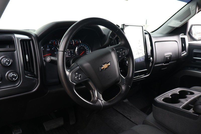 Chevrolet Silverado 1500 Vehicle Full-screen Gallery Image 15