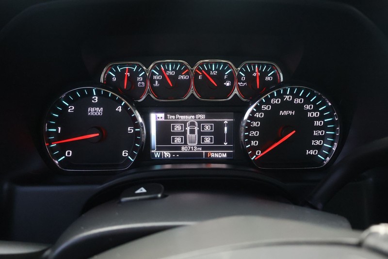 Chevrolet Silverado 1500 Vehicle Full-screen Gallery Image 22
