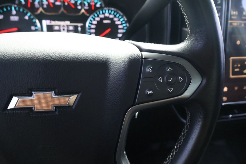 Chevrolet Silverado 1500 Vehicle Full-screen Gallery Image 25