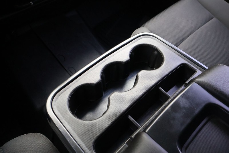 Chevrolet Silverado 1500 Vehicle Full-screen Gallery Image 28