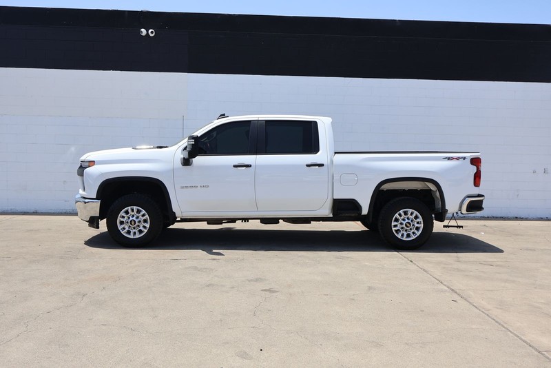 Chevrolet Silverado 2500HD Vehicle Full-screen Gallery Image 09