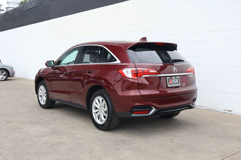 Acura RDX Vehicle Full-screen Gallery Image 10