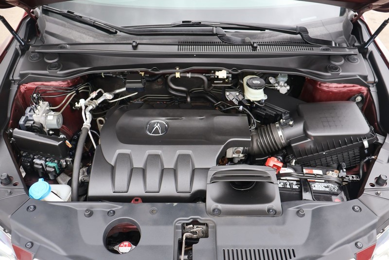 Acura RDX Vehicle Full-screen Gallery Image 13