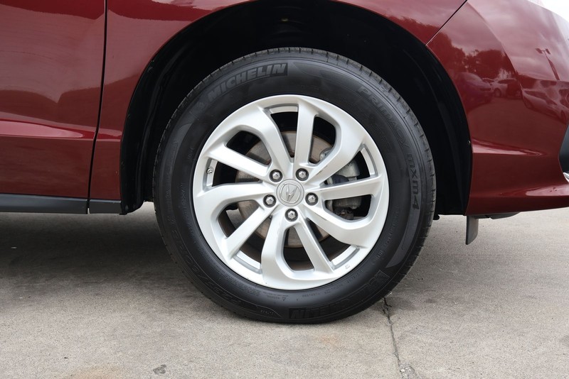 Acura RDX Vehicle Full-screen Gallery Image 14