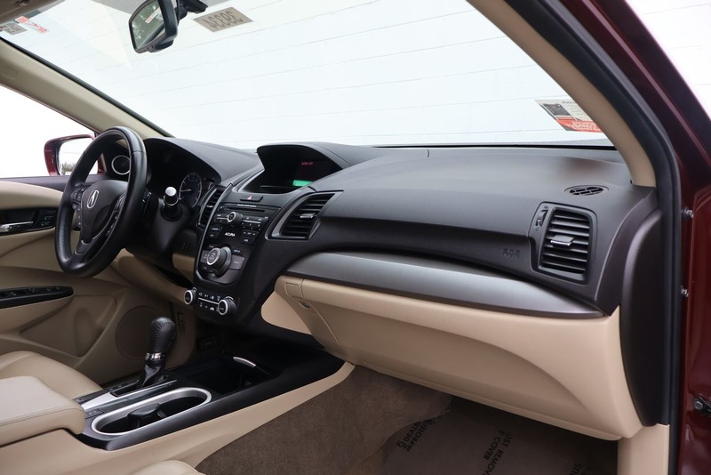 Acura RDX Vehicle Full-screen Gallery Image 19