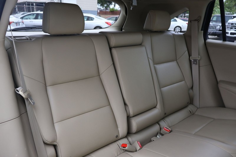 Acura RDX Vehicle Full-screen Gallery Image 21