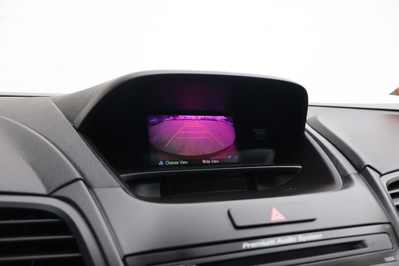 Acura RDX Vehicle Full-screen Gallery Image 30