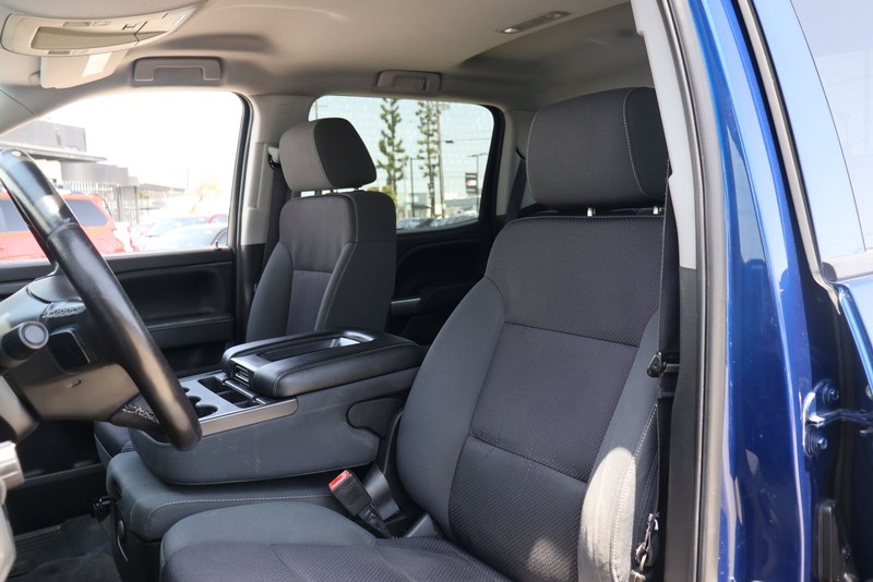 Chevrolet Silverado 1500 Vehicle Full-screen Gallery Image 16