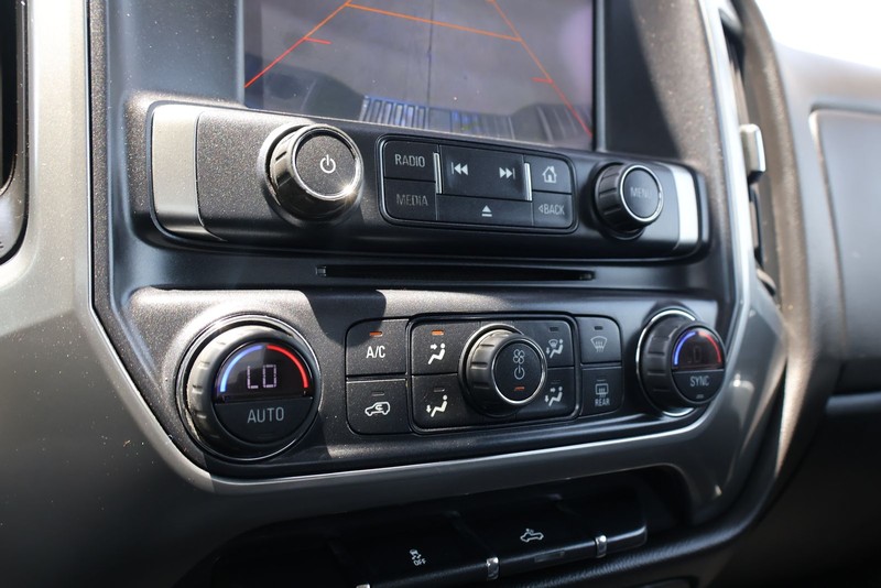 Chevrolet Silverado 1500 Vehicle Full-screen Gallery Image 29