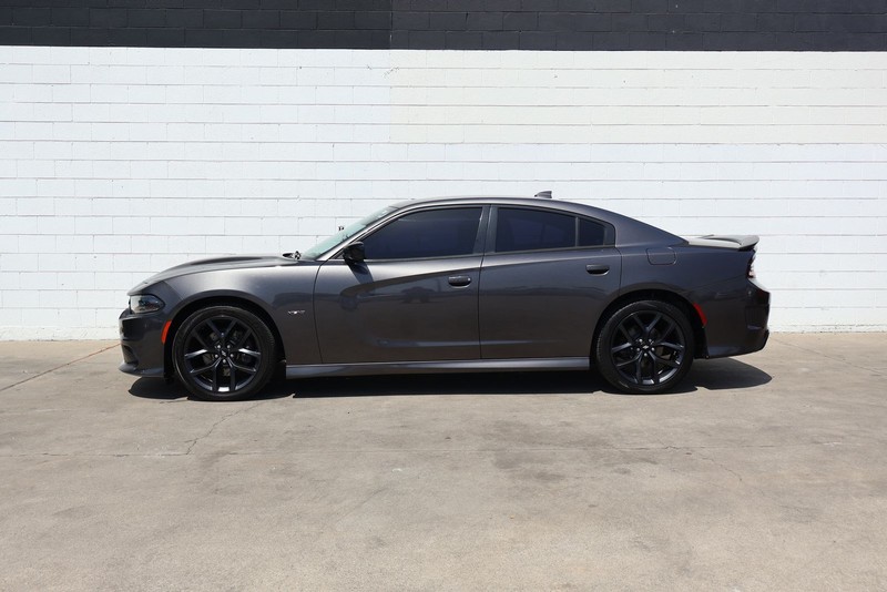 Dodge Charger Vehicle Full-screen Gallery Image 08