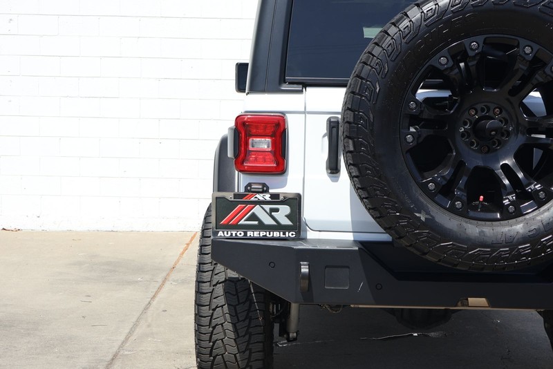 Jeep Wrangler Vehicle Full-screen Gallery Image 07