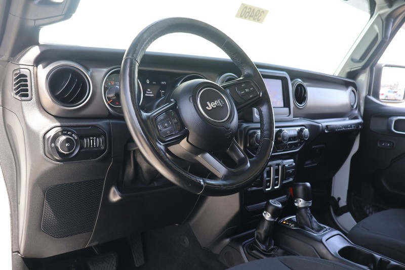 Jeep Wrangler Vehicle Full-screen Gallery Image 15