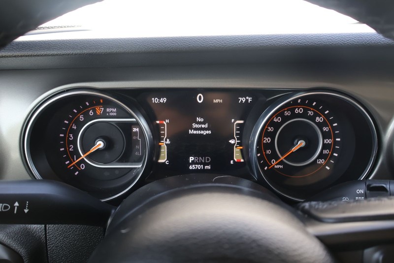 Jeep Wrangler Vehicle Full-screen Gallery Image 22
