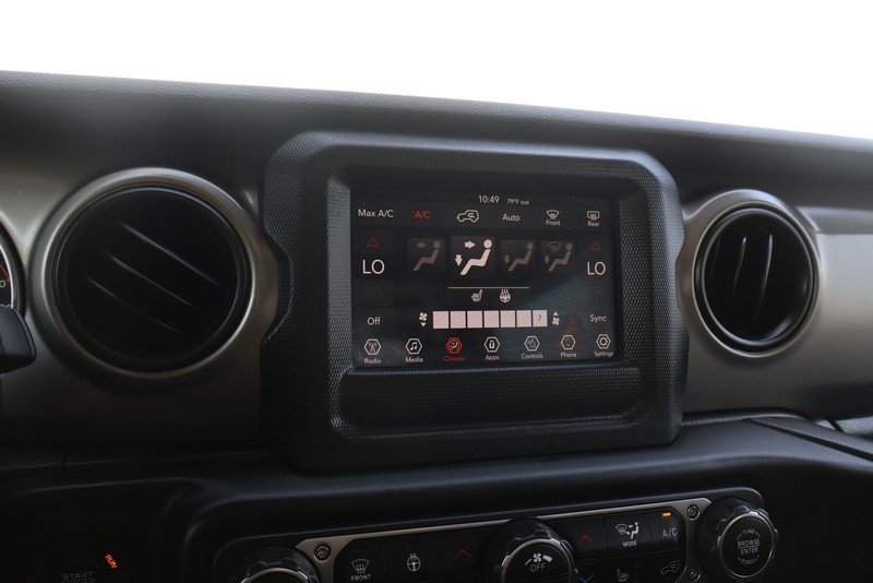 Jeep Wrangler Vehicle Full-screen Gallery Image 26