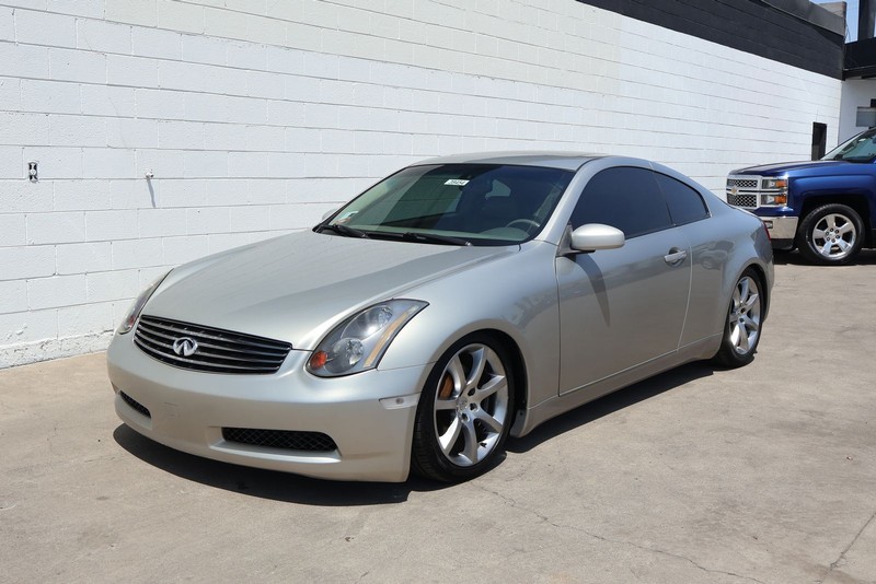 INFINITI G35 Coupe Vehicle Full-screen Gallery Image 11