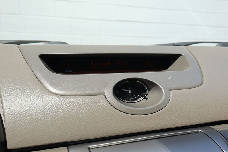 INFINITI G35 Coupe Vehicle Full-screen Gallery Image 28