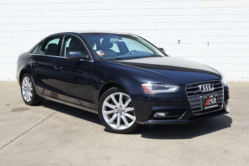 Audi A4 Vehicle Full-screen Gallery Image 01