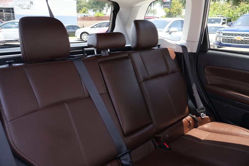 Subaru Forester Vehicle Full-screen Gallery Image 21
