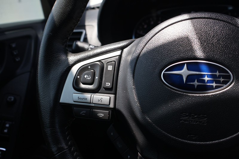 Subaru Forester Vehicle Full-screen Gallery Image 25