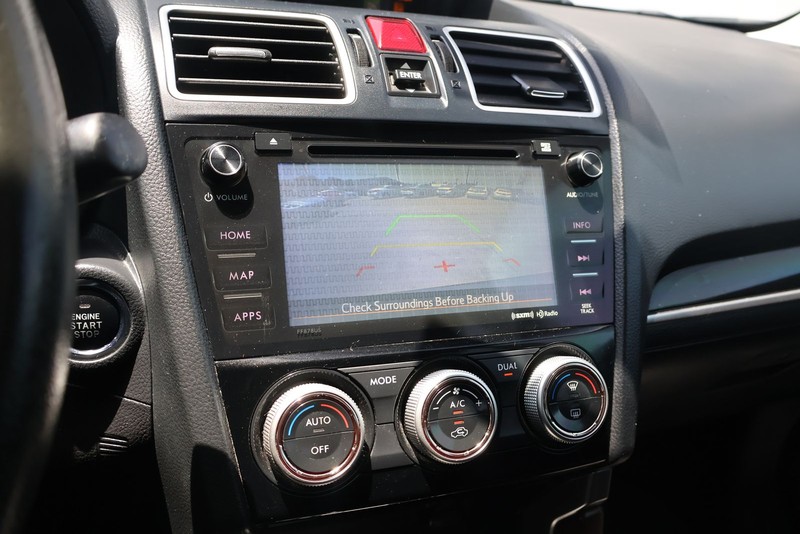 Subaru Forester Vehicle Full-screen Gallery Image 30