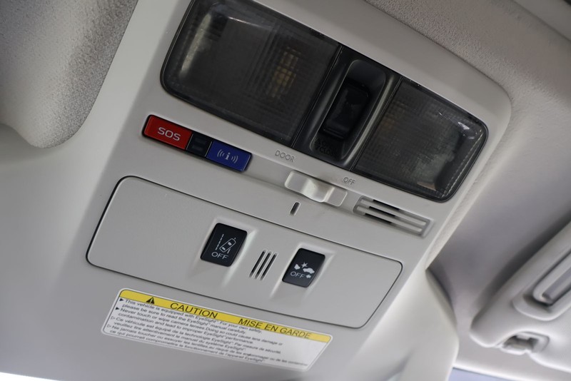 Subaru Forester Vehicle Full-screen Gallery Image 32