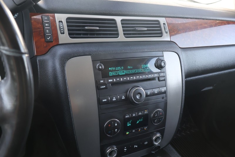GMC Sierra 3500HD Vehicle Full-screen Gallery Image 27