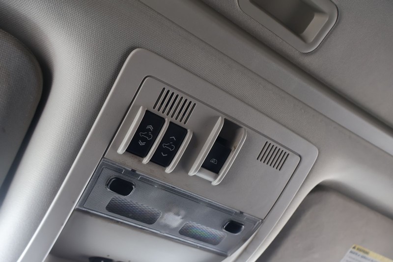 GMC Sierra 3500HD Vehicle Full-screen Gallery Image 29