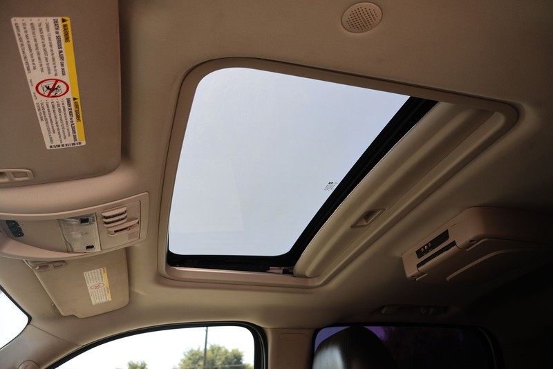 GMC Sierra 3500HD Vehicle Full-screen Gallery Image 30