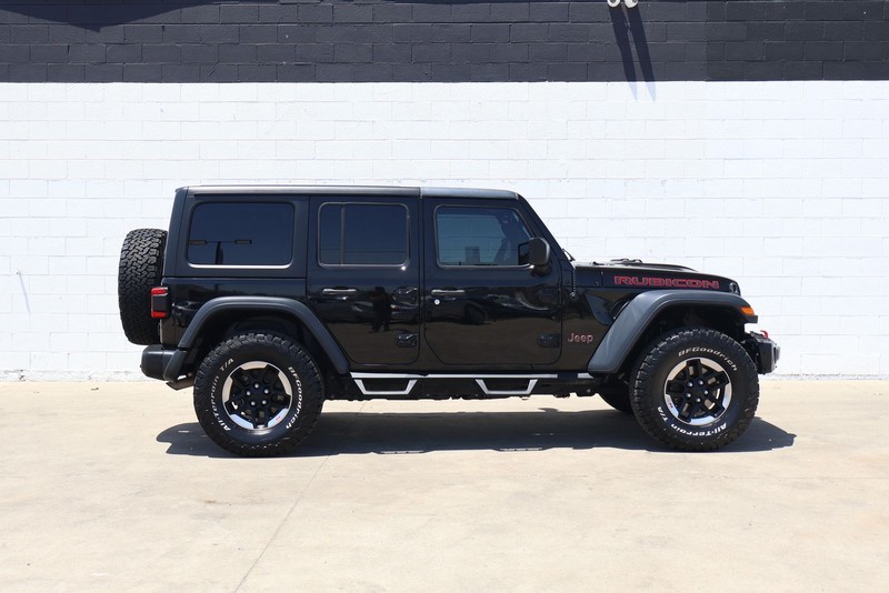 Jeep Wrangler Unlimited Vehicle Full-screen Gallery Image 04