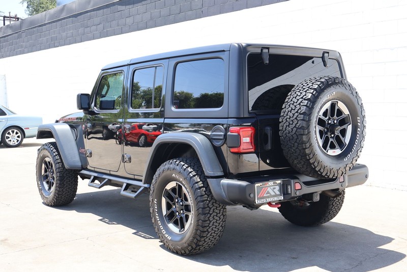 Jeep Wrangler Unlimited Vehicle Full-screen Gallery Image 09