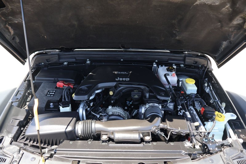 Jeep Wrangler Unlimited Vehicle Full-screen Gallery Image 12