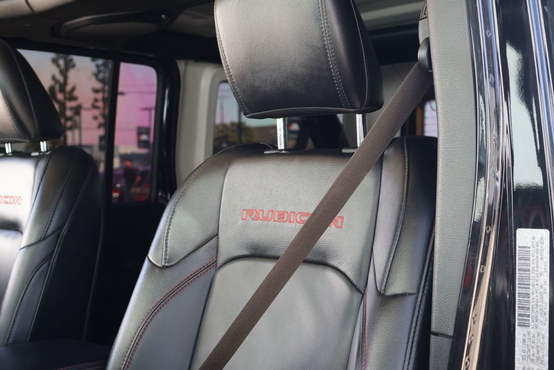 Jeep Wrangler Unlimited Vehicle Full-screen Gallery Image 17