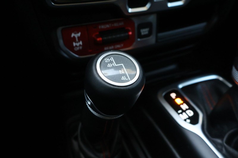 Jeep Wrangler Unlimited Vehicle Full-screen Gallery Image 31