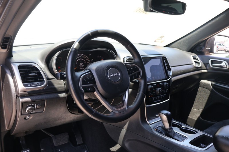 Jeep Grand Cherokee Vehicle Full-screen Gallery Image 16