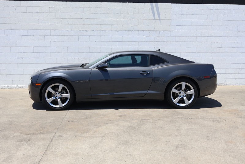 Chevrolet Camaro Vehicle Full-screen Gallery Image 10