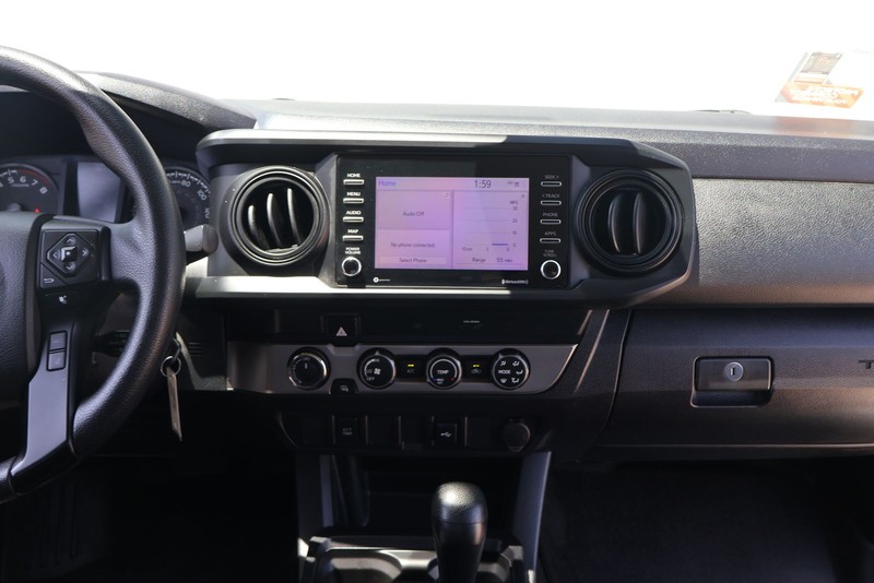 Toyota Tacoma 4WD Vehicle Full-screen Gallery Image 25