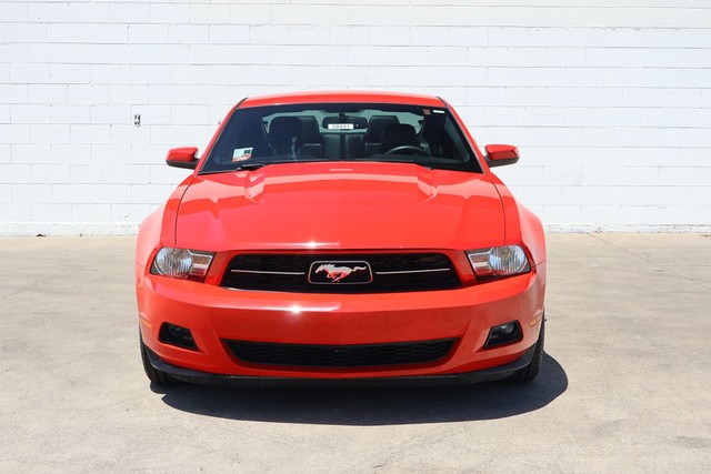 2011 Ford Mustang V6 Premium's photo