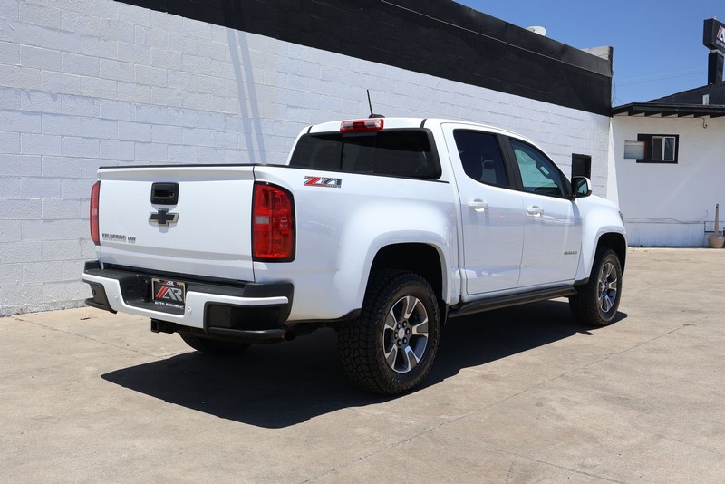 Chevrolet Colorado Vehicle Full-screen Gallery Image 05