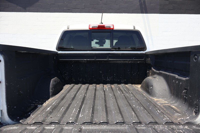 Chevrolet Colorado Vehicle Full-screen Gallery Image 08