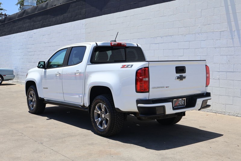 Chevrolet Colorado Vehicle Full-screen Gallery Image 09