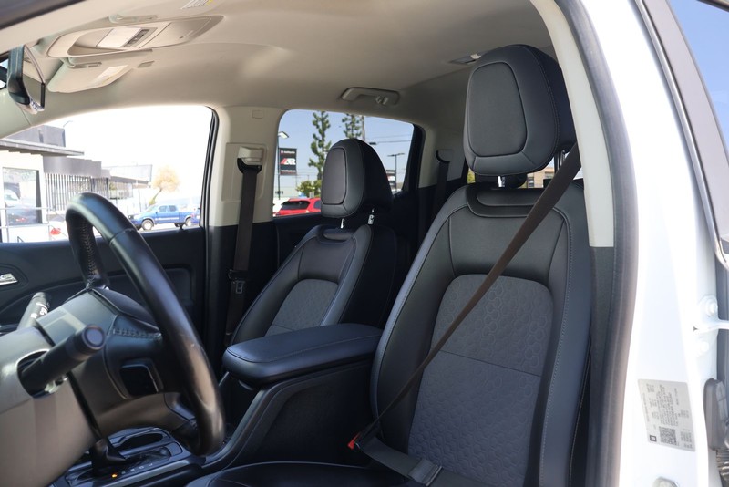 Chevrolet Colorado Vehicle Full-screen Gallery Image 16
