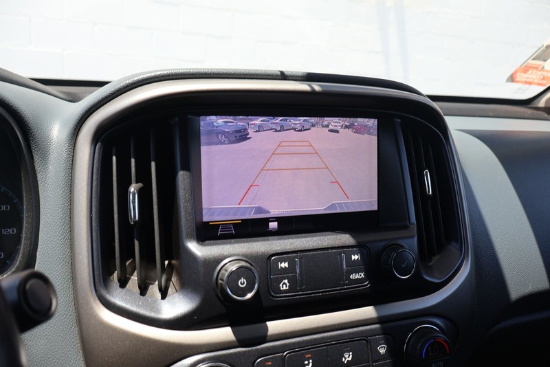 Chevrolet Colorado Vehicle Full-screen Gallery Image 27