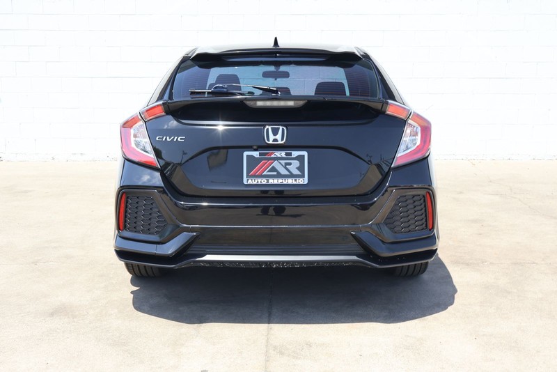 Honda Civic Hatchback Vehicle Full-screen Gallery Image 06